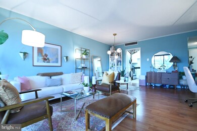 The Olympus unit 304, Alexandria, VA 22304 - photo 5