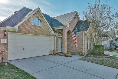 15918 Collinsville Dr, Tomball, TX 77377 - photo 2