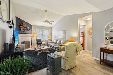 1484 Waters Edge Dr unit 2A, Akron, OH 44313 - photo 5