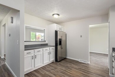 W - Ronson Way-035