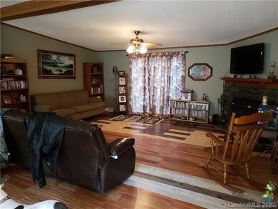 434 Clements Rd, Statesville, NC 28677 - photo 5