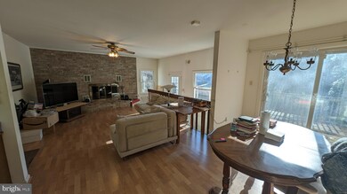 11912 Kerwood Rd, Silver Spring, MD 20904 - photo 3