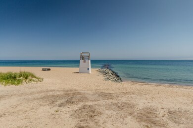 2 Pennacook Ave unit 204, Oak Bluffs, MA 02557 - photo 2