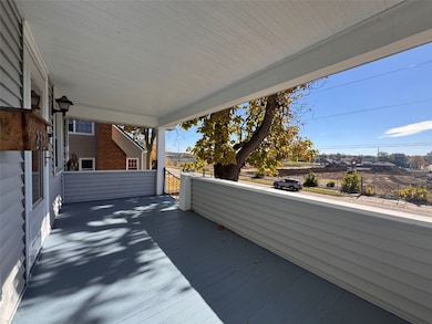 232 31st St NE, Cedar Rapids, IA 52402 - photo 3