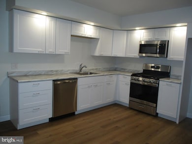 3235 Marion St, Reading, PA 19605 - photo 5