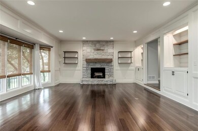 12417 Sagamore Rd, Leawood, KS 66209 - photo 4