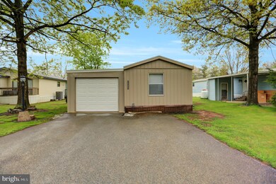 1149 Leisure Dr unit 43, Chambersburg, PA 17202 - photo 2