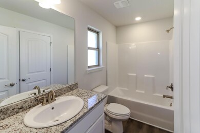 2313B_Bath 2 Granite
