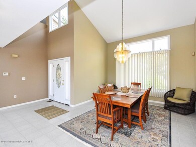 4 - Entry Foyer