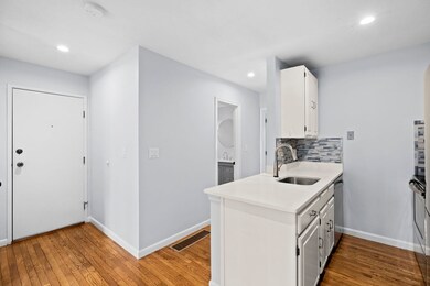 121 Tall Oaks Dr unit P, South Weymouth, MA 02190 - photo 6