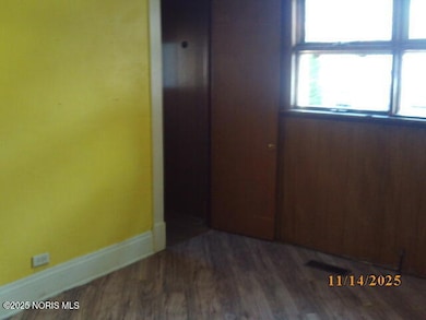 1133 Nevada St, Toledo, OH 43605 - photo 5