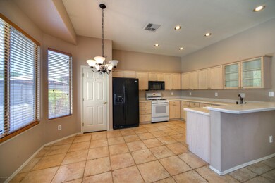 005_KitchenDining