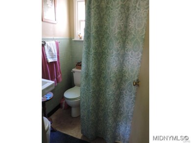 First Floor Master Bathroom
