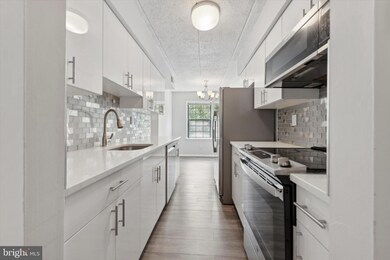 323 Washington Place unit 23, Chesterbrook, PA 19087 - photo 3