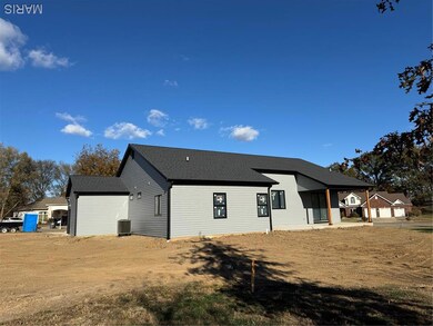 1362 Riverwoods Trail, Ste. Genevieve, MO 63670 - photo 4