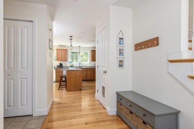 100 Skylark Rd._W5_004