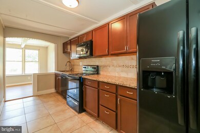 109 Riverthorn Rd, Middle River, MD 21220 - photo 4