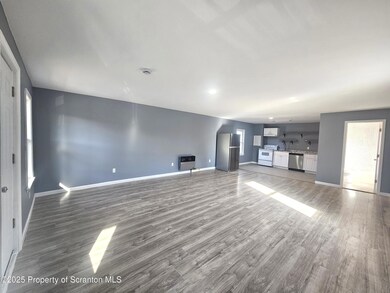 125 River St unit C, Olyphant, PA 18447 - photo 4