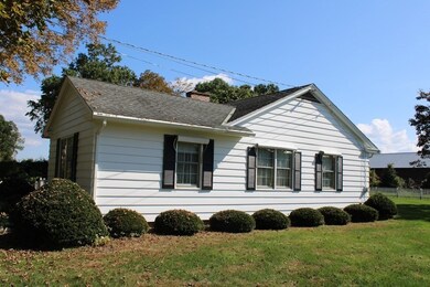 196 Christian Ln, South Deerfield, MA 01373 - photo 4