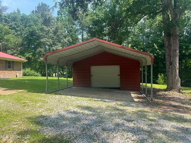 Exterior 3