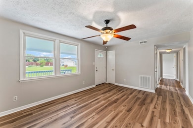 105 Pheasant Hollow Rd, Dickson, TN 37055 - photo 7