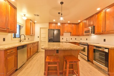kitchen h