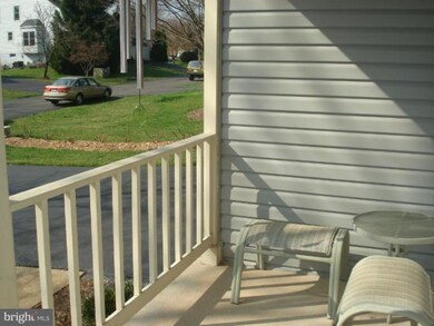 13223 Stone Heather Dr, Herndon, VA 20171 - photo 2