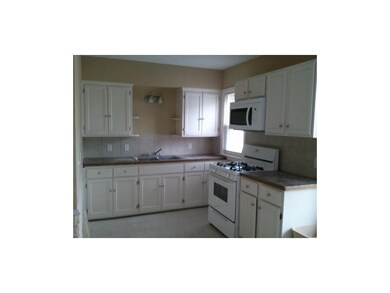 Large kitchen with ample cabinetry (most new)