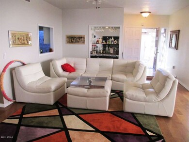 Via Del Valle-Living room 3