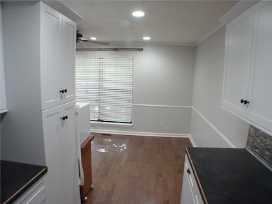 211 NW K St, Bentonville, AR 72712 - photo 7