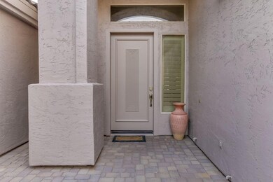 004_Front Entry