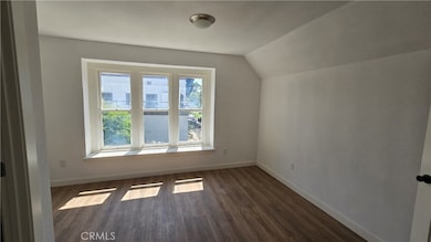 975 N Park Cir unit B, Long Beach, CA 90813 - photo 4