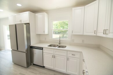 308 Blue Ribbon Pkwy, Shelbyville, TN 37160 - photo 7