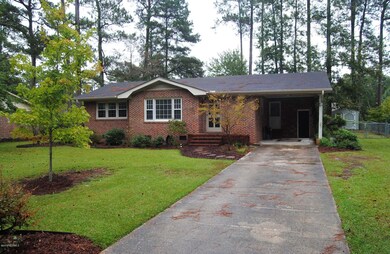 404 S Bennett St, Burgaw, NC 28425 - photo 4