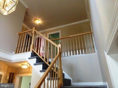 12109 Faulkner Dr, Owings Mills, MD 21117 - photo 5