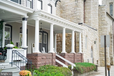 125 E 3rd St, Lewistown, PA 17044 - photo 4