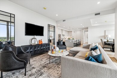 Effortless flow between the living, dining, and ki