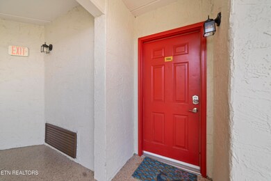 Gatlinburg Chateau unit 506, Gatlinburg, TN 37738 - photo 2