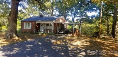 320 Swann Rd, Statesville, NC 28625 - photo 2