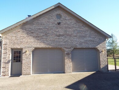 2 1/2 Car side entry Garage
