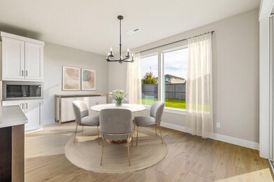 QR74-Bentley-E-Classic-DiningRoom2