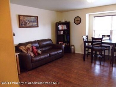 Living Dining Area