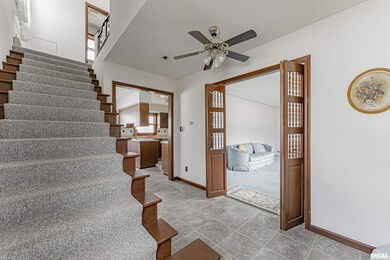 816 Pulaski St, Lincoln, IL 62656 - photo 4