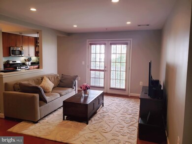 4111 S Four Mile Run Dr unit 301, Arlington, VA 22204 - photo 4