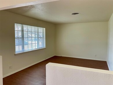 1028 Black St, Hurst, TX 76053 - photo 2