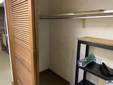 4364 Poplar St, Terre Haute, IN 47803 - photo 7