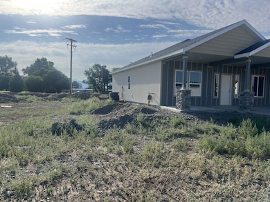 672 N Kaycie Ln, Panguitch, UT 84759 - photo 2