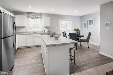 114 Shiningfield Ct, Middle River, MD 21220 - photo 5