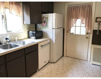 105 Winifred Ave, Worcester, MA 01602 - photo 5