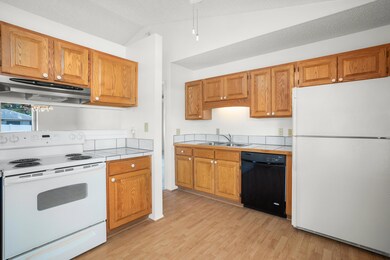 5135 Patricia St 009
